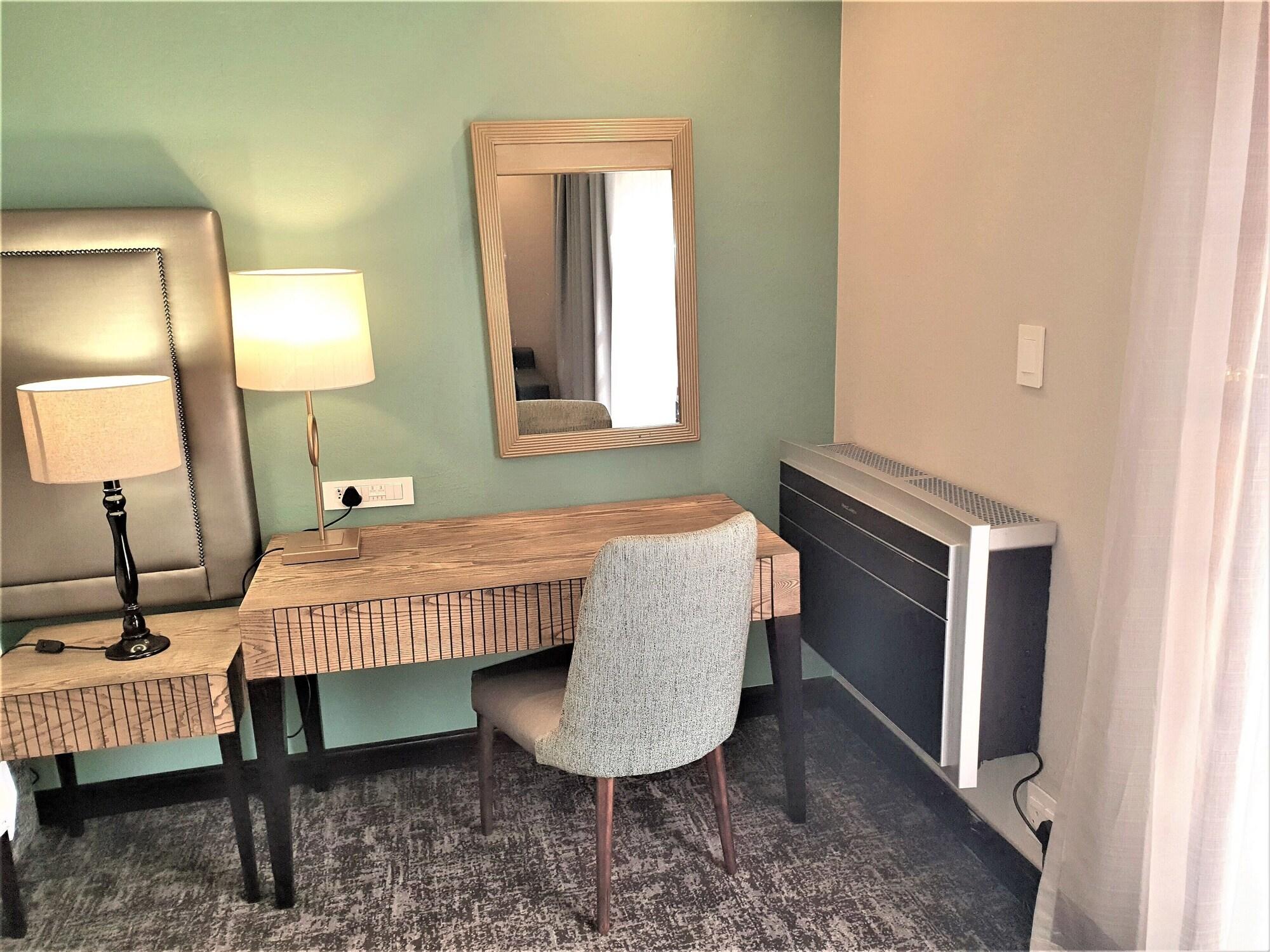 Premier Hotel Roodevalley Pretoria Bagian luar foto