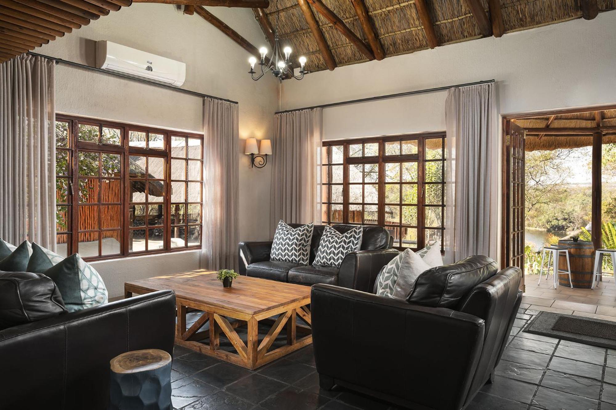 Premier Hotel Roodevalley Pretoria Bagian luar foto