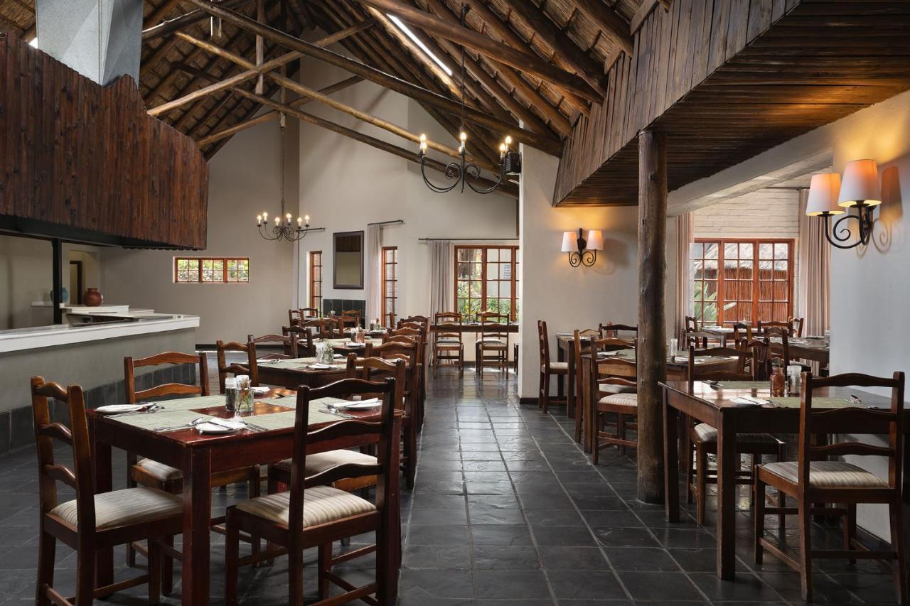 Premier Hotel Roodevalley Pretoria Bagian luar foto