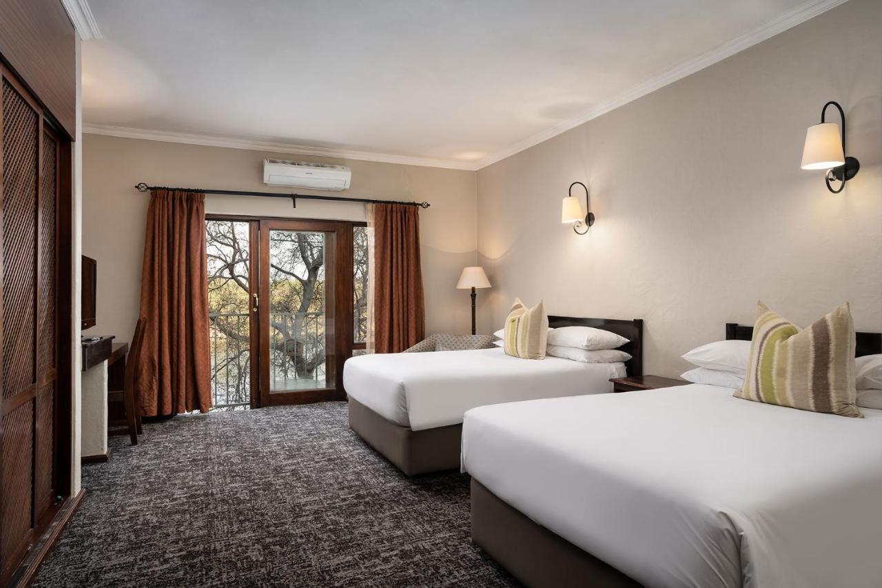 Premier Hotel Roodevalley Pretoria Bagian luar foto