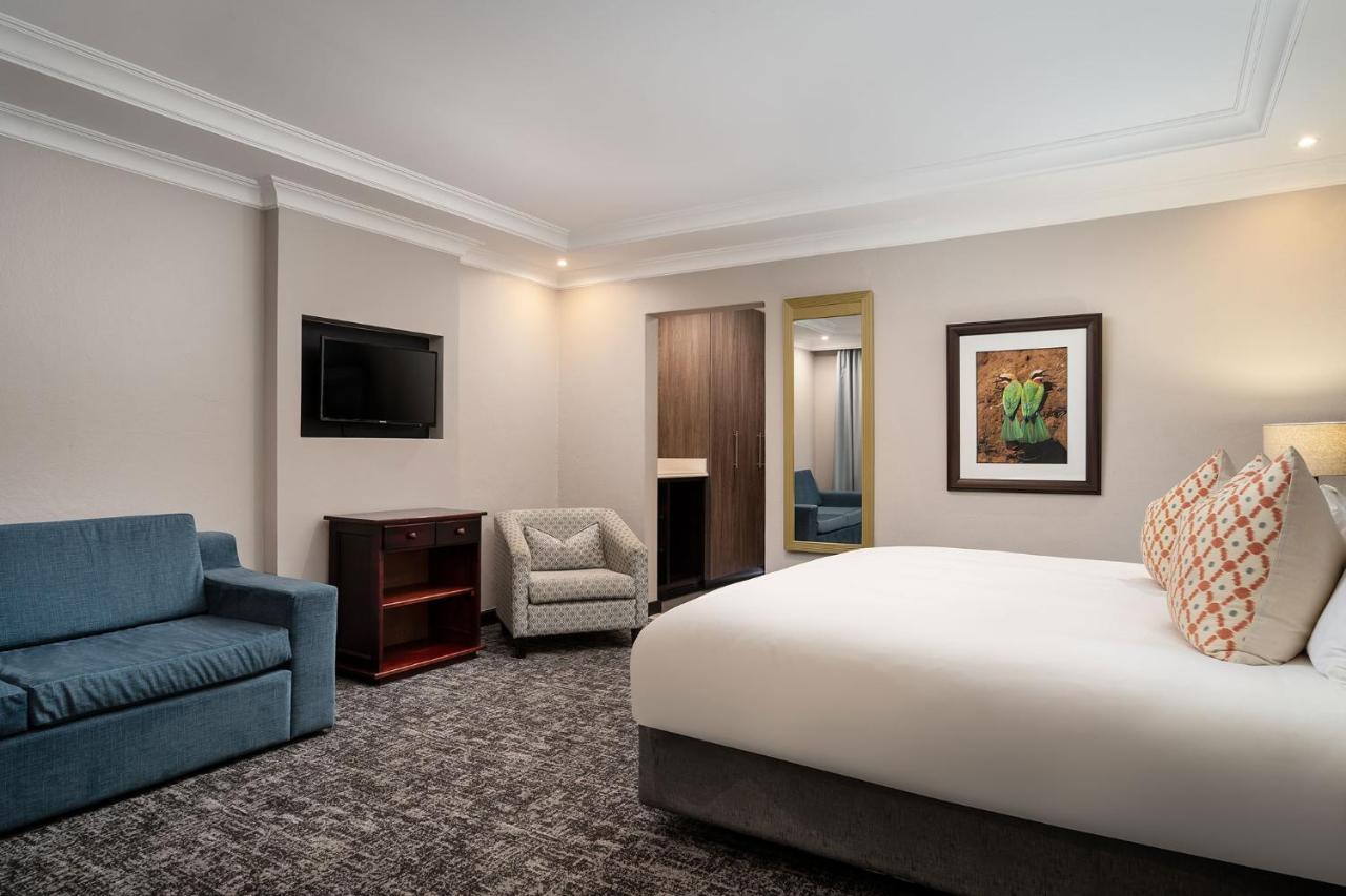 Premier Hotel Roodevalley Pretoria Bagian luar foto