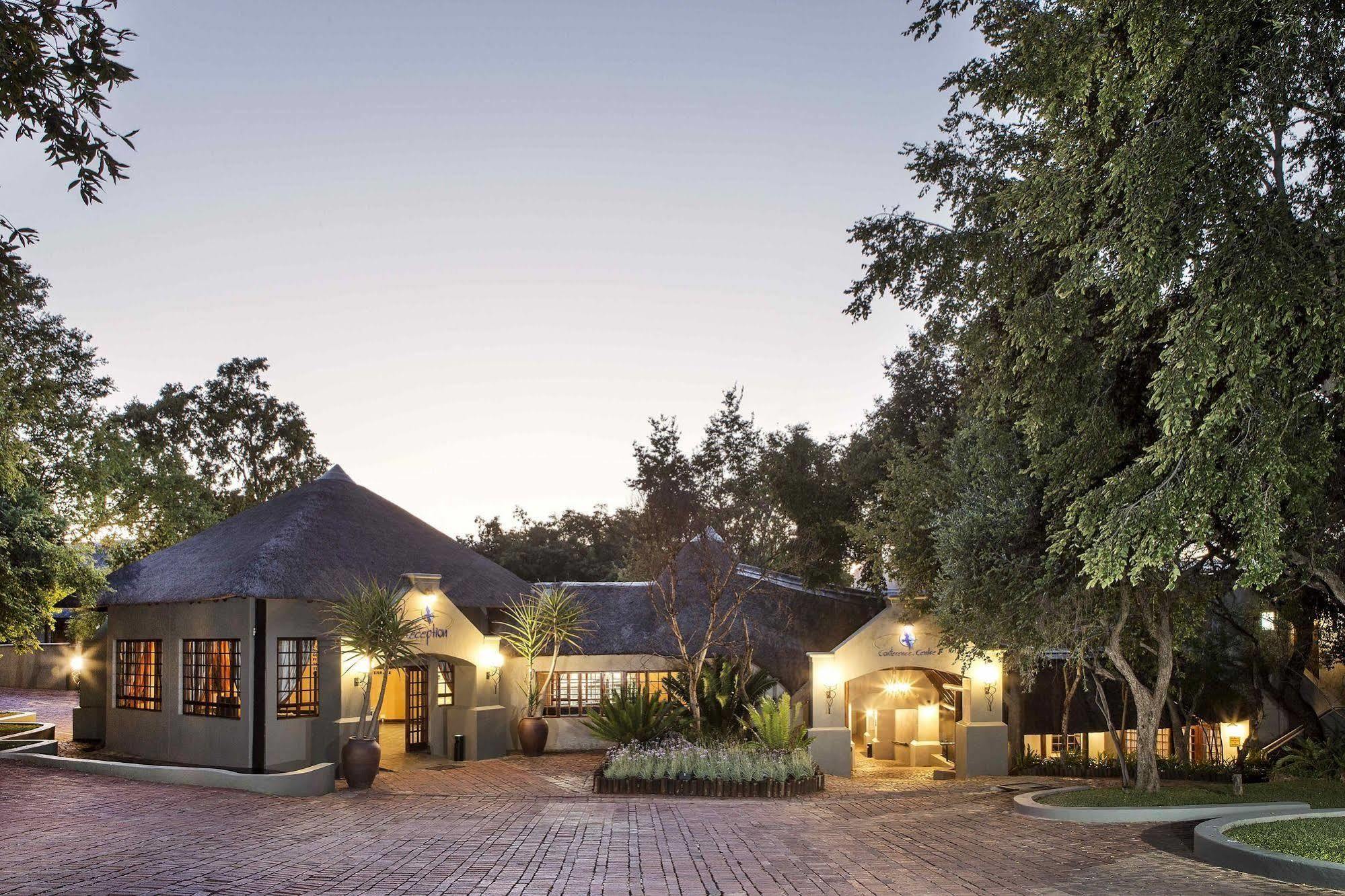 Premier Hotel Roodevalley Pretoria Bagian luar foto